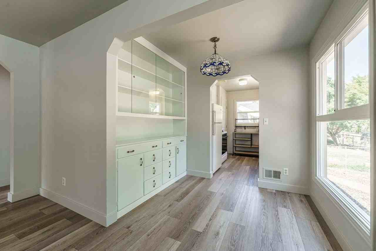 MOVE IN SPECIAL - Photo 5 of 20