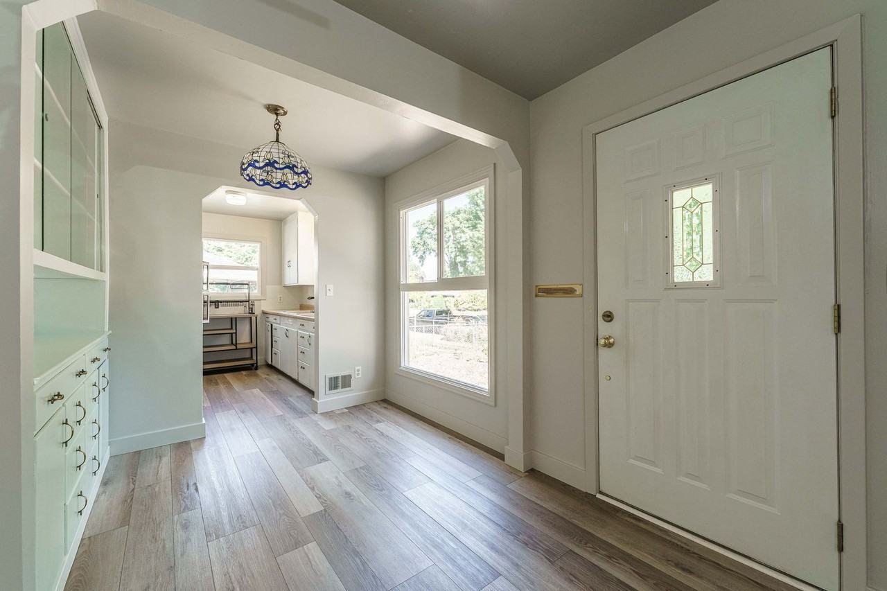 MOVE IN SPECIAL - Photo 6 of 20