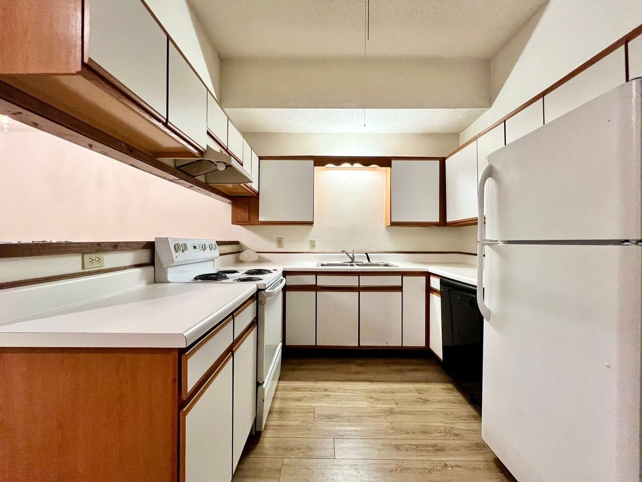 1419 King Charles Dr - Photo 7 of 27