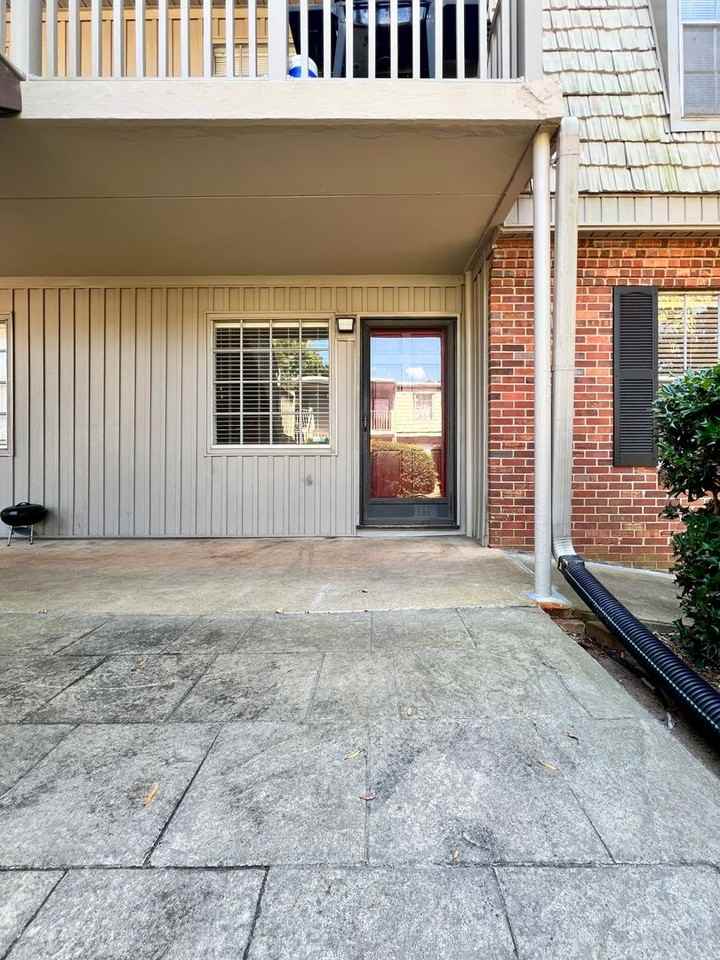 3818 Country Club Rd Apt A - Photo 4 of 20