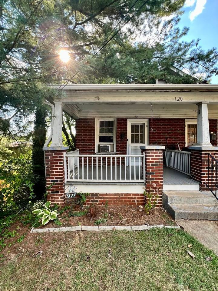 120 S Poplar St - Photo 6 of 25