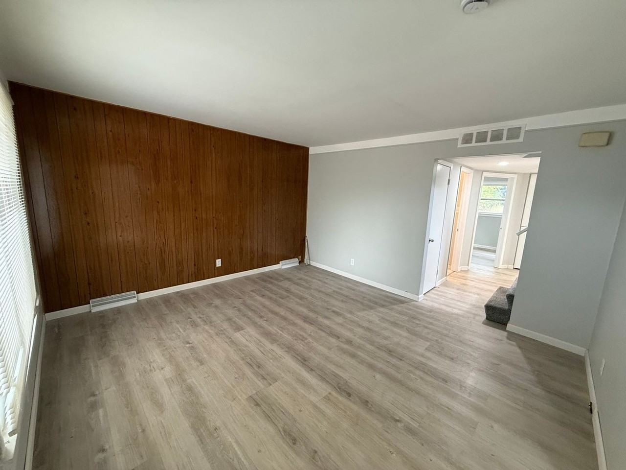 4251 Dolores Ave - Photo 5 of 13