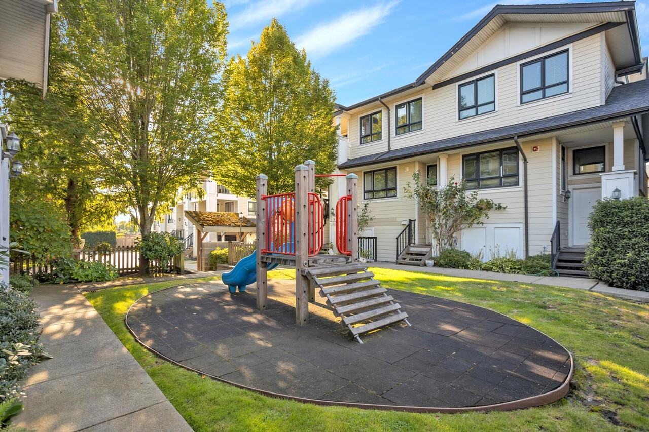 1130 Ewen Avenue #3 - Photo 2 of 21