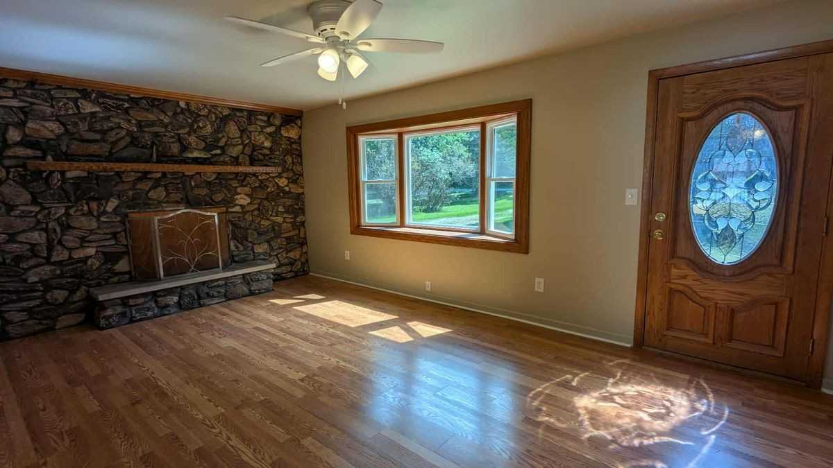 9298 Arbela Rd - Photo 2 of 28