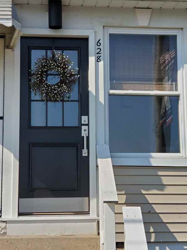 628 Coal St - Photo 2 of 18