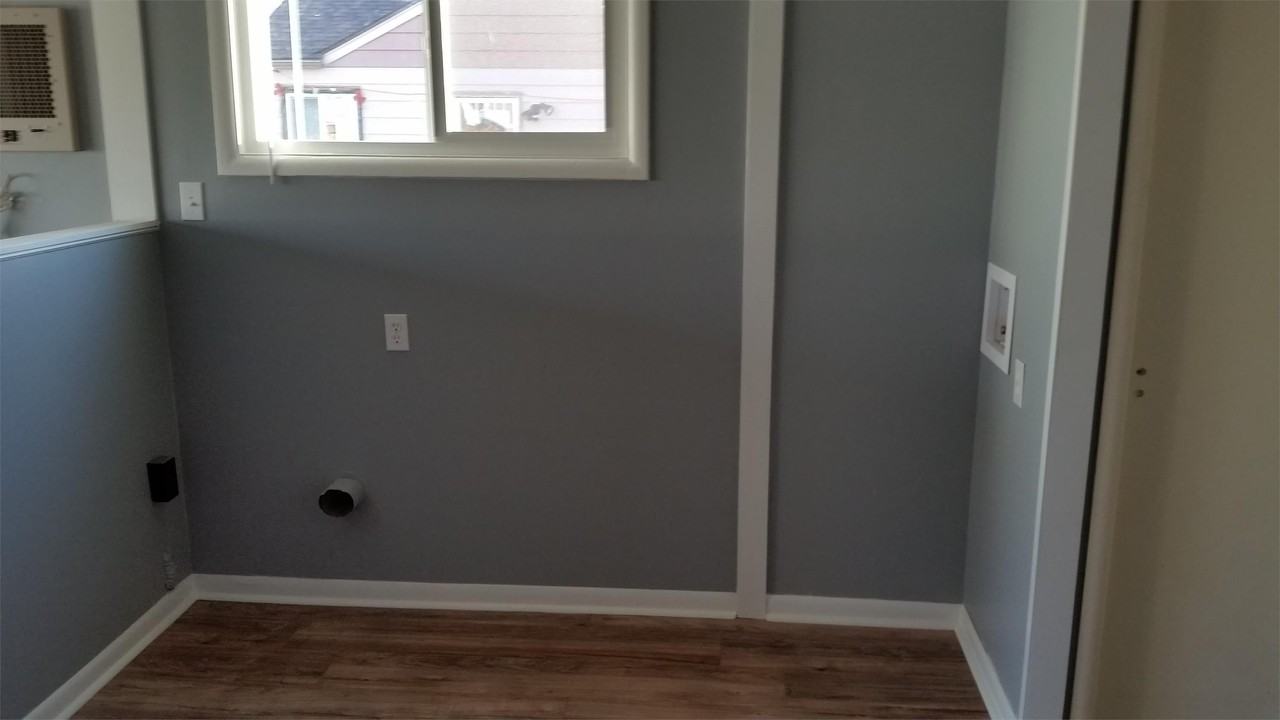 1605 S Xavier St - Photo 6 of 30