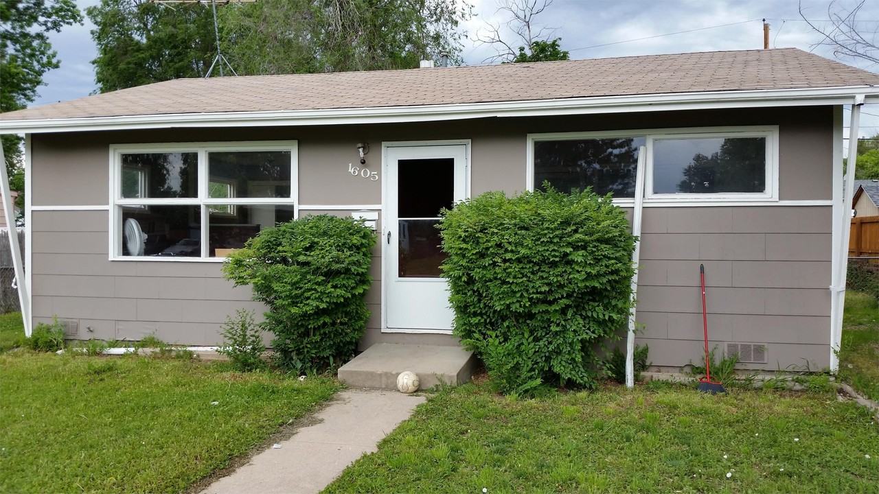 1605 South Xavier Street - Photo 6 of 30