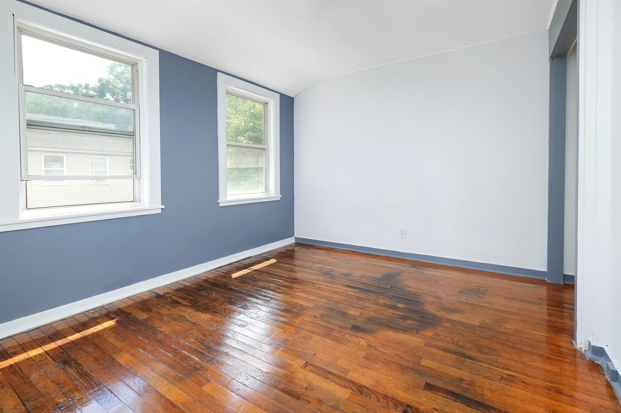 5 Decker Place - Photo 3 of 19