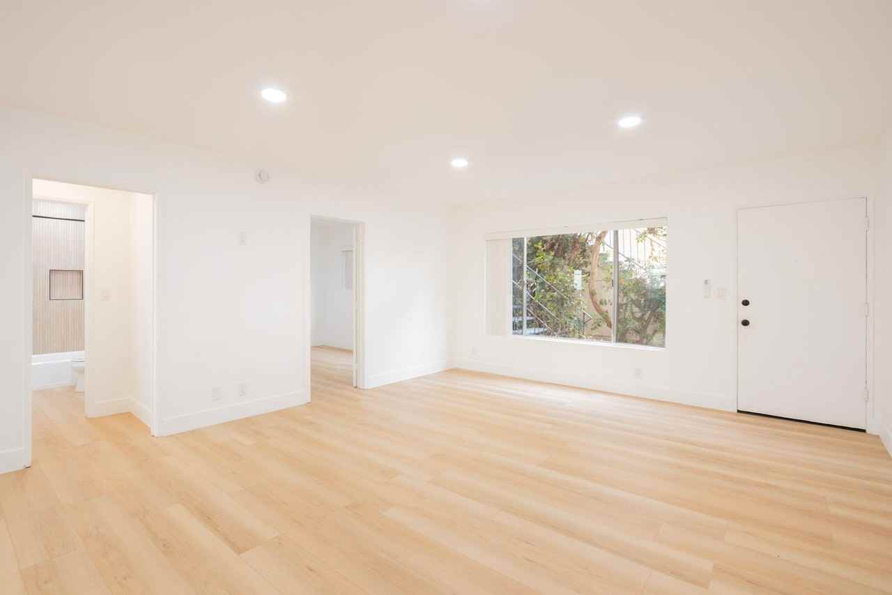 3625 McLaughlin Ave - Photo 2 of 46