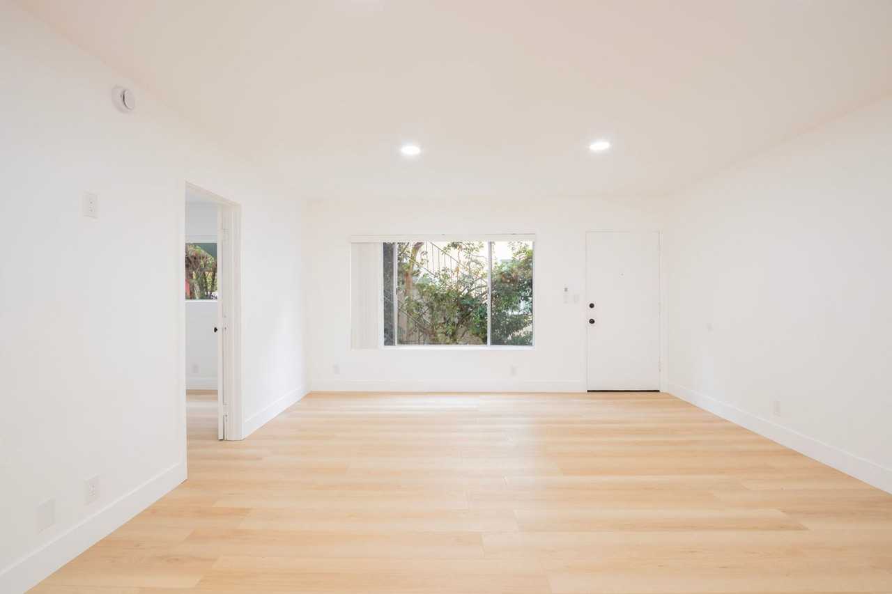 3625 McLaughlin Ave - Photo 3 of 46