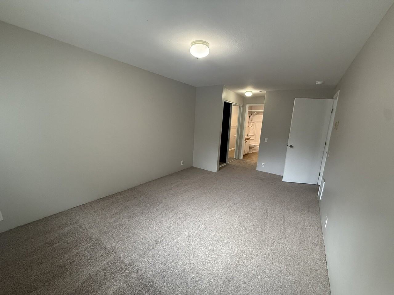 29645 18th Ave S Apt B303 - Photo 4 of 9