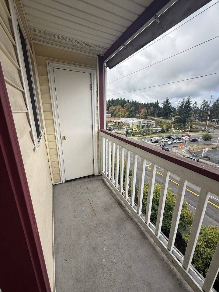29645 18th Ave S Apt B303 - Photo 7 of 9