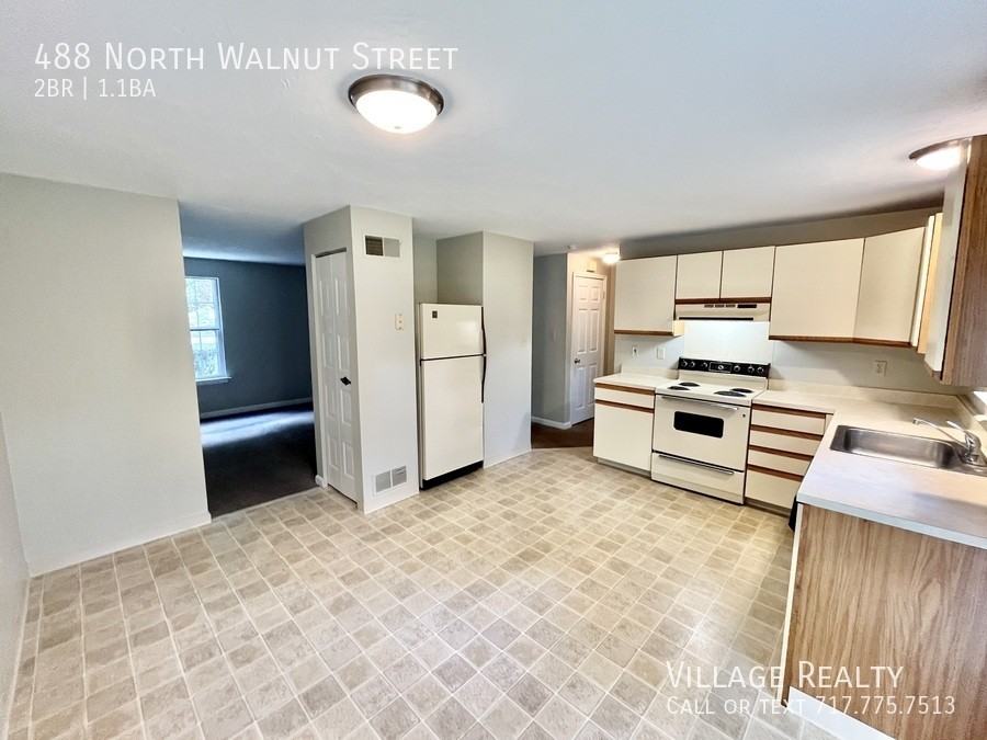 488 N Walnut St - Photo 3 of 50