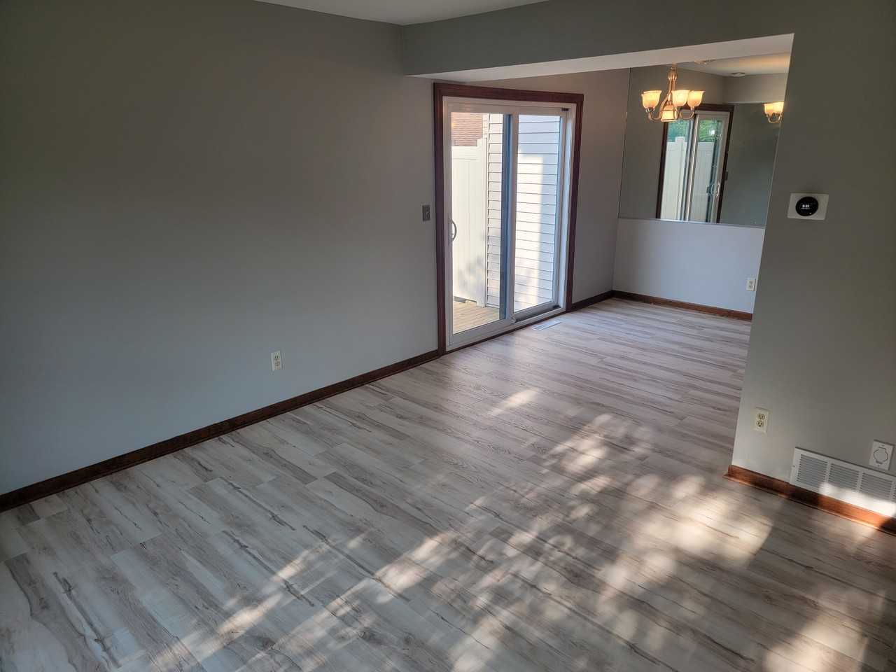 224 E Woodlawn Rd - Photo 3 of 22