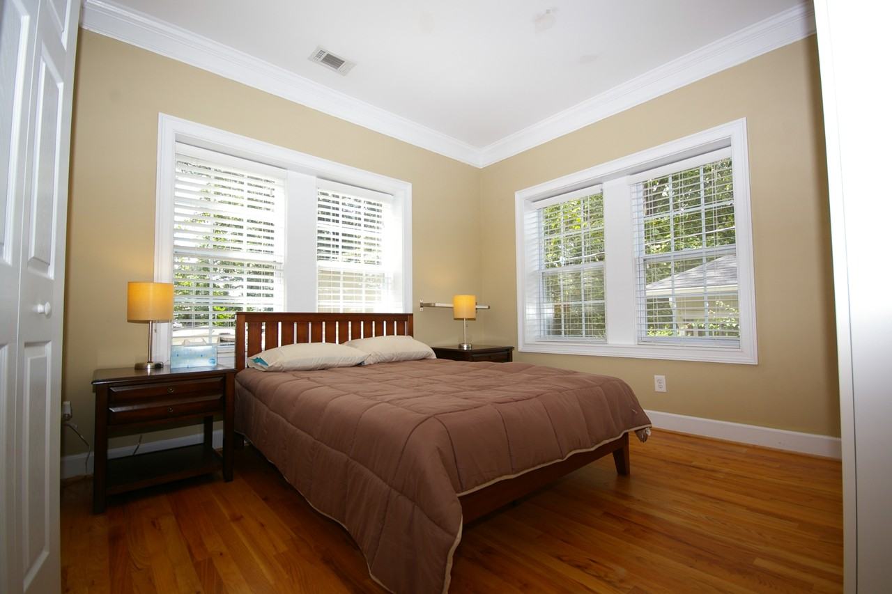 865 Virginia Cir Ne #NA - Photo 7 of 23