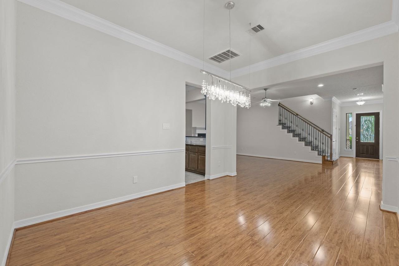 2919 Royal Oaks Grove - Photo 5 of 43