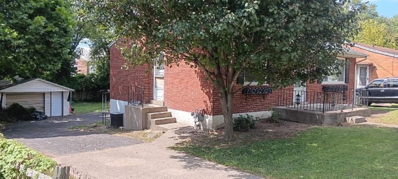 605 N Miami Ave - Photo 2 of 3