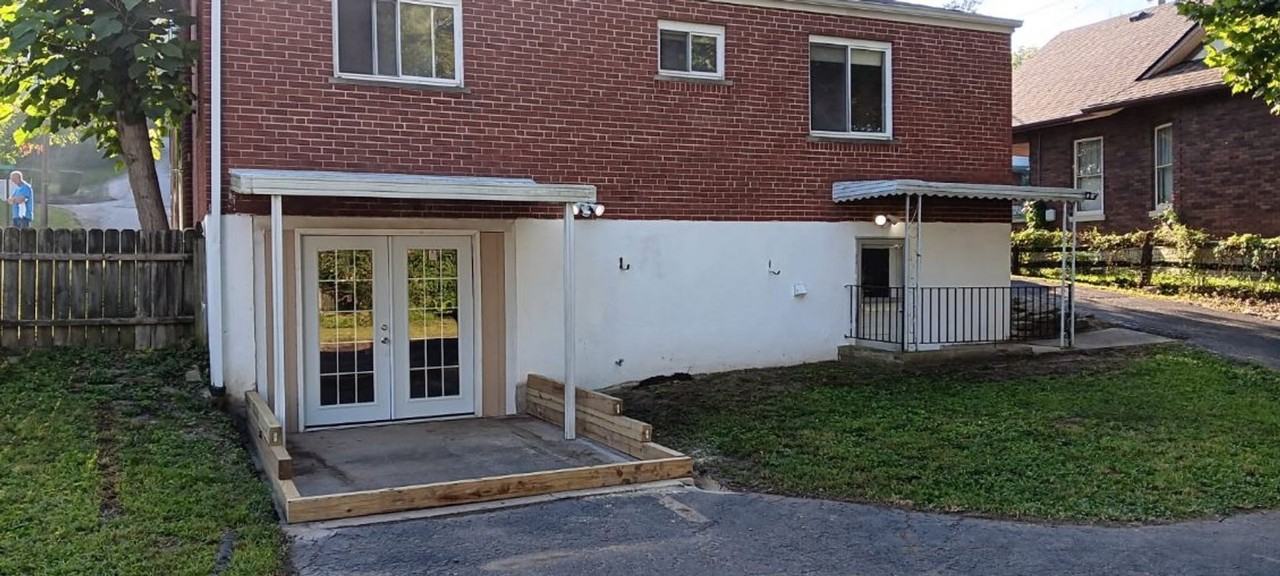 605 N Miami Ave - Photo 3 of 3