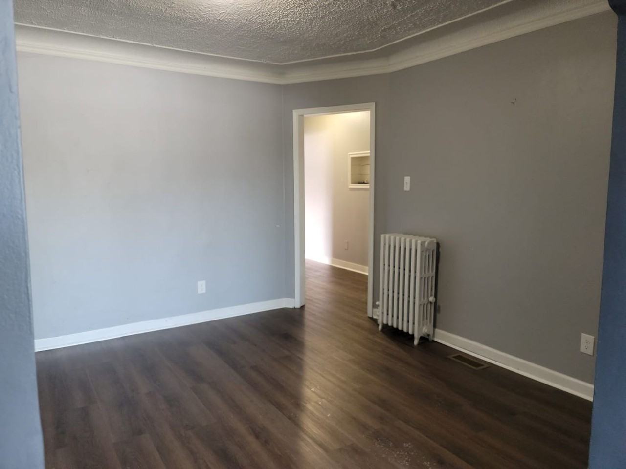 22643 Van Dyke Ave - Photo 5 of 12