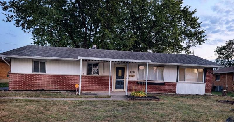 1668 Scenic Dr - Photo 2 of 13