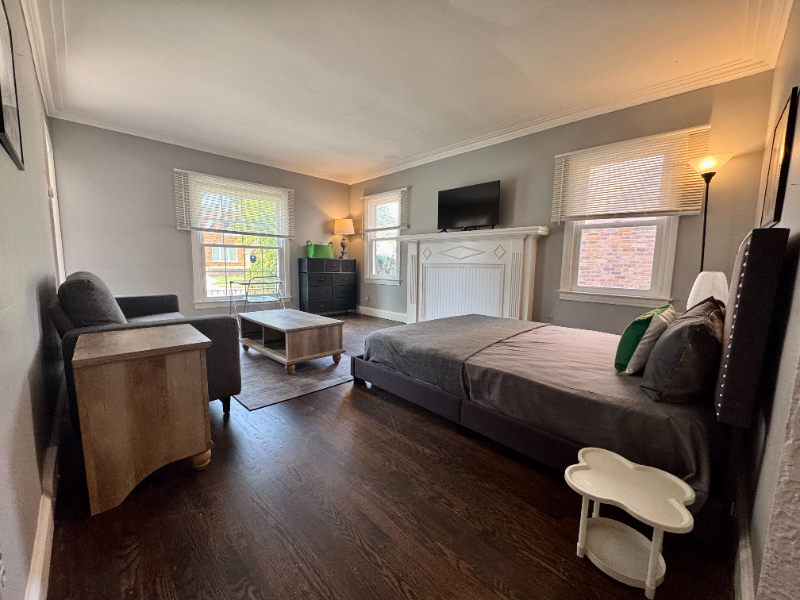 5284 Devonshire Rd - Photo 2 of 8