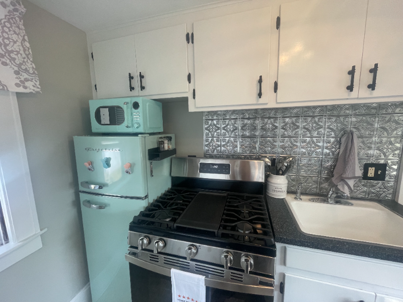 422 Emerick St - Photo 3 of 10