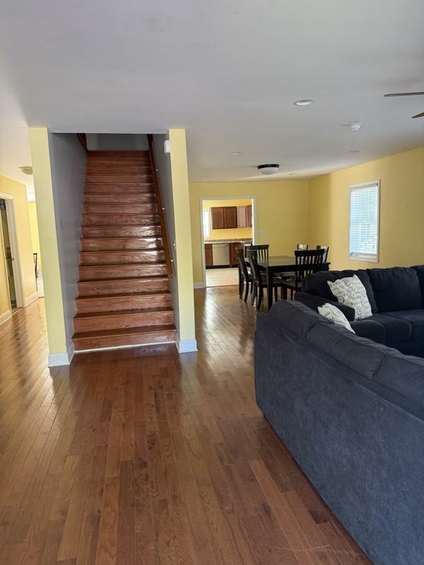 605 Griffin Blvd - Photo 3 of 16