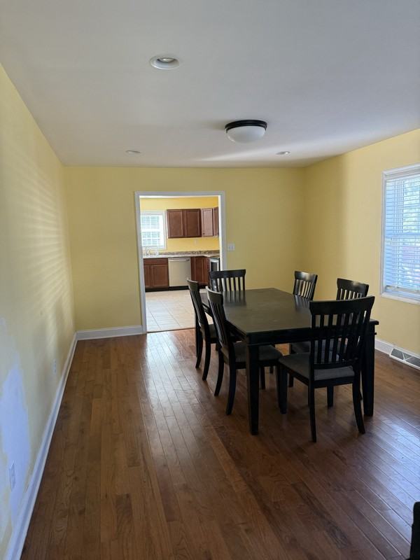 605 Griffin Blvd - Photo 4 of 16