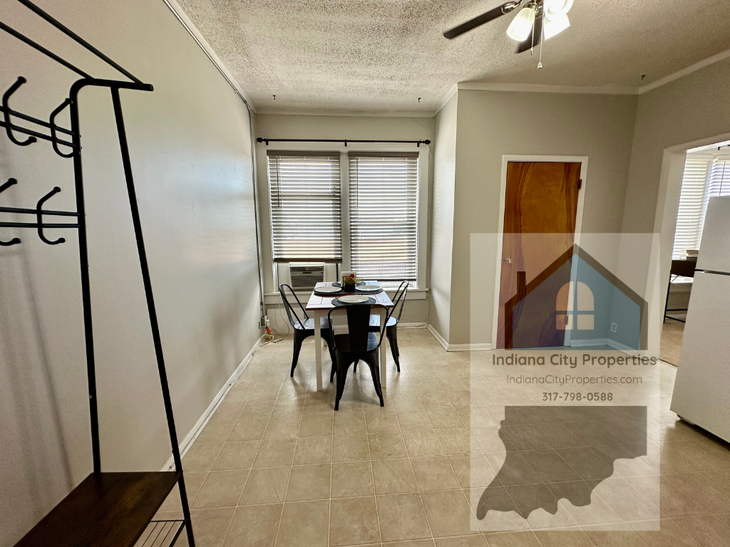 700 Main Street - Photo 5 of 10