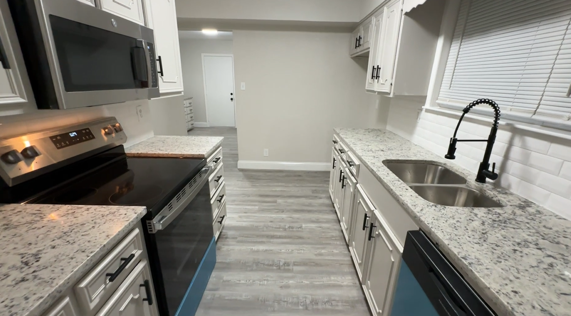 415 N 19th St, Unit 1 - Photo 5 of 26