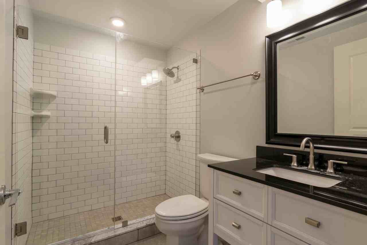 1838 Bardstown Road, Unit 201 - Photo 6 of 9