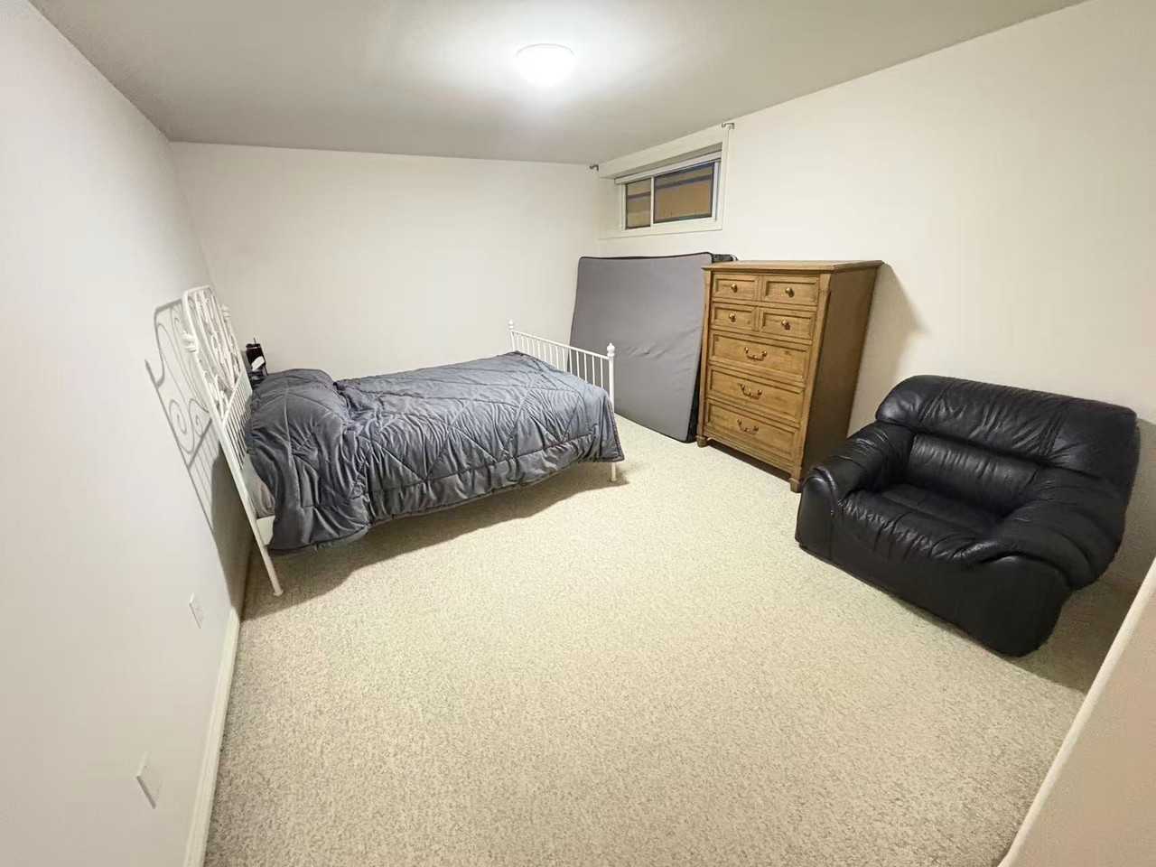 2788 Southcrest Drive - Photo 5 of 8