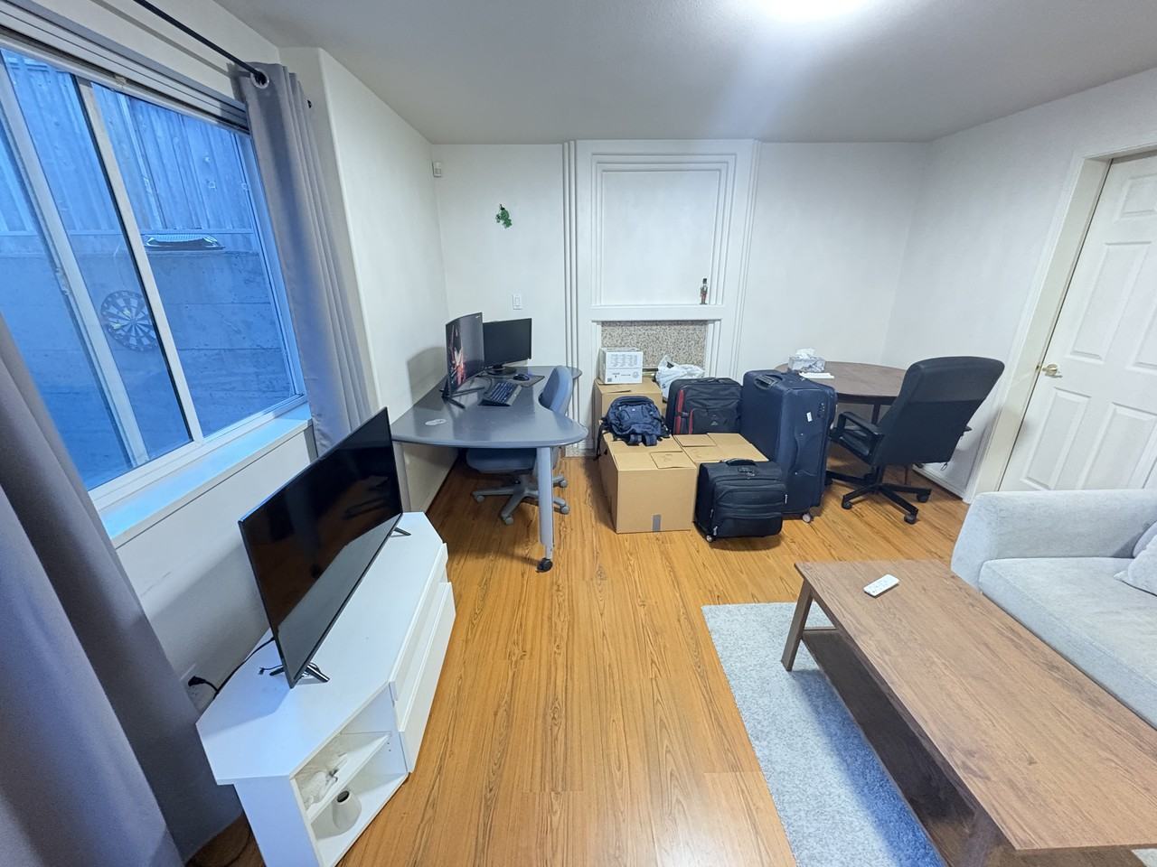 2788 Southcrest Drive - Photo 3 of 8