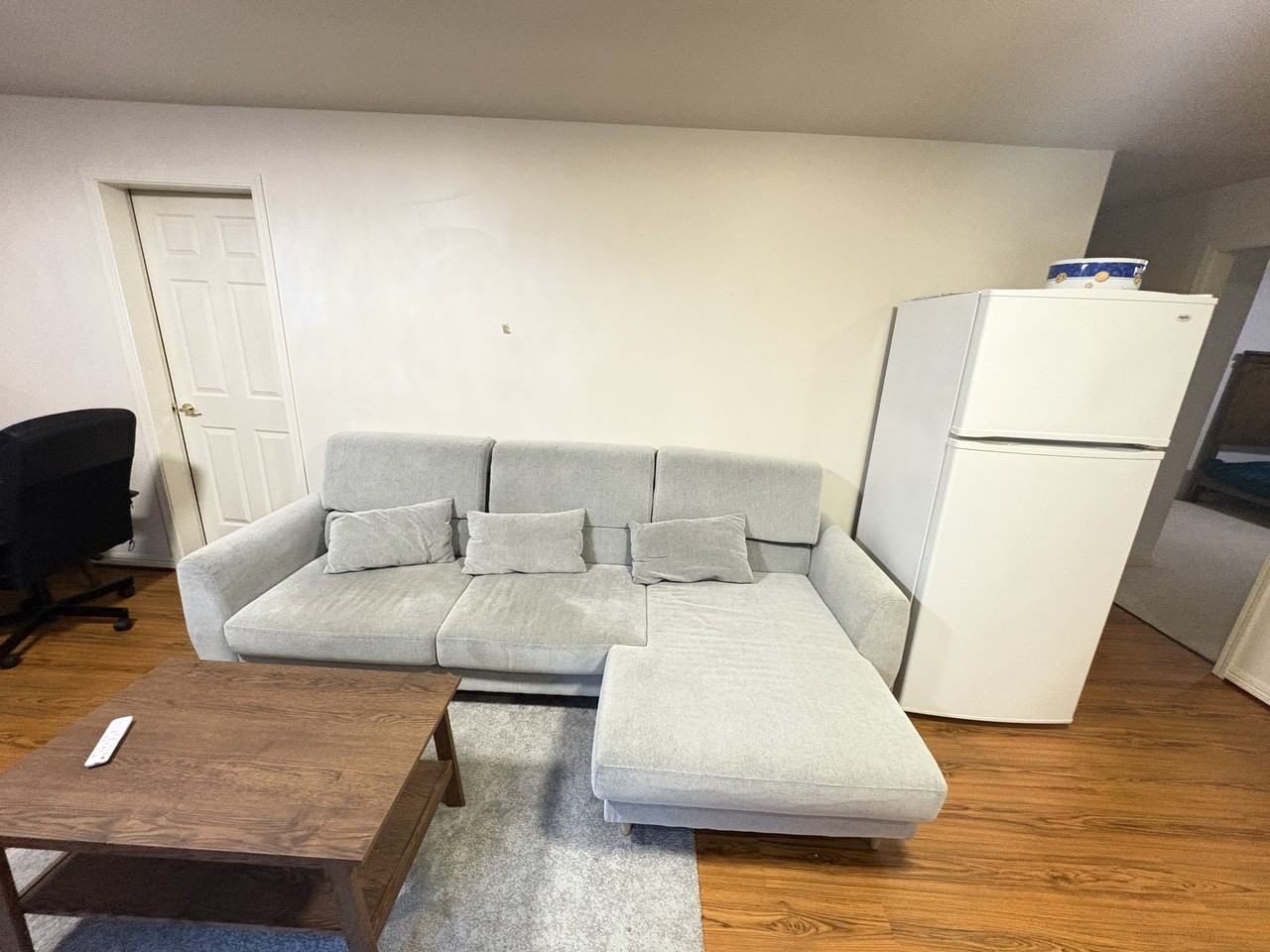 2788 Southcrest Drive - Photo 2 of 8