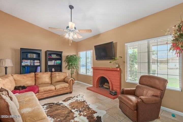 2447 Mandalay Lane - Photo 4 of 33