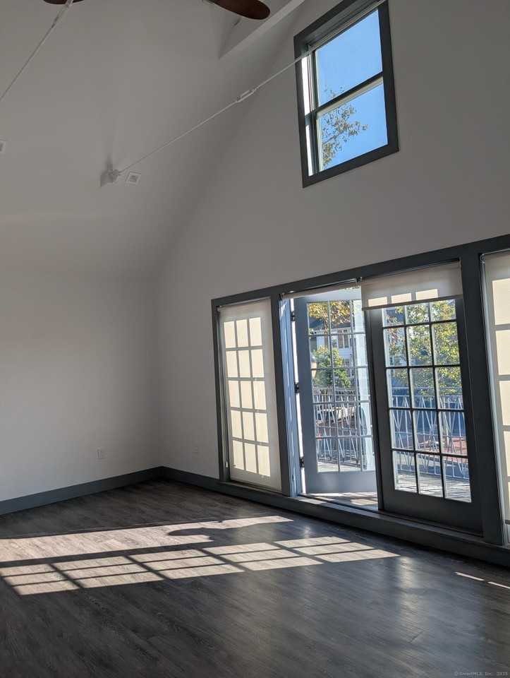 141 Main Street - Photo 4 of 14