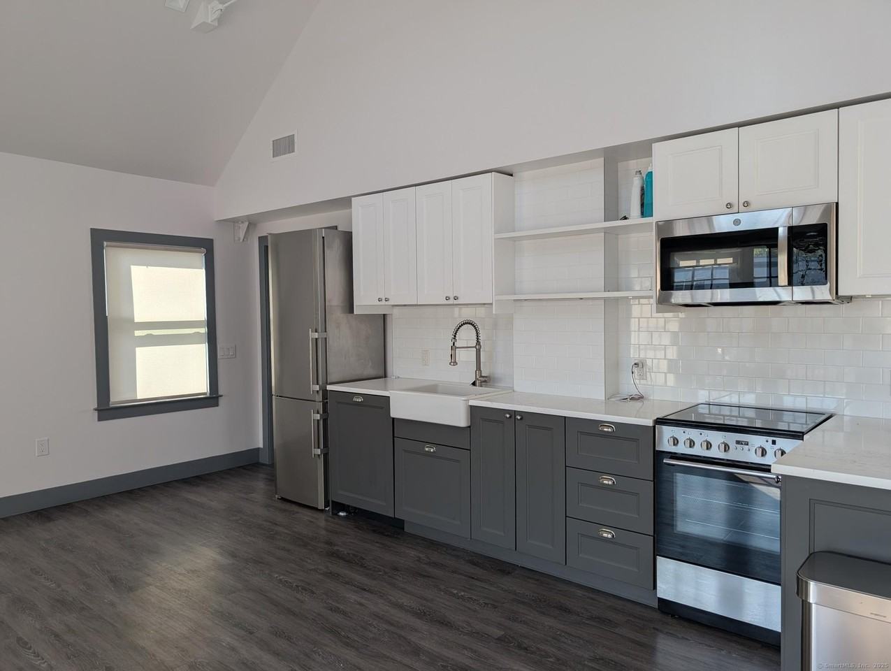 141 Main Street - Photo 2 of 14