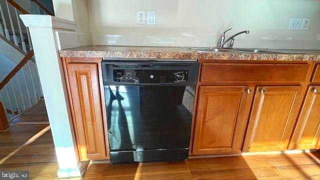 7063 Oak Grove Way - Photo 3 of 50