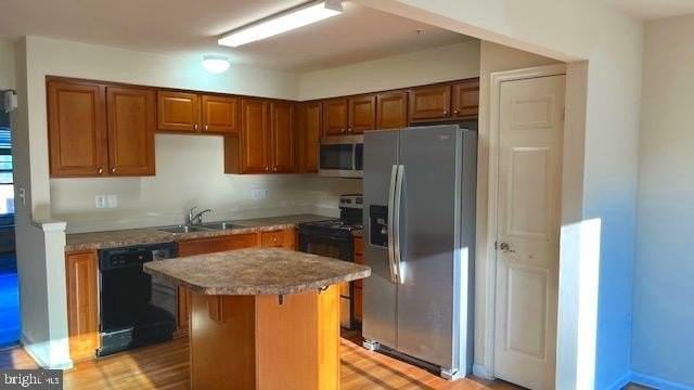 7063 Oak Grove Way - Photo 4 of 50