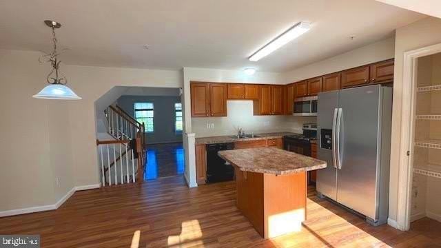 7063 Oak Grove Way - Photo 5 of 50