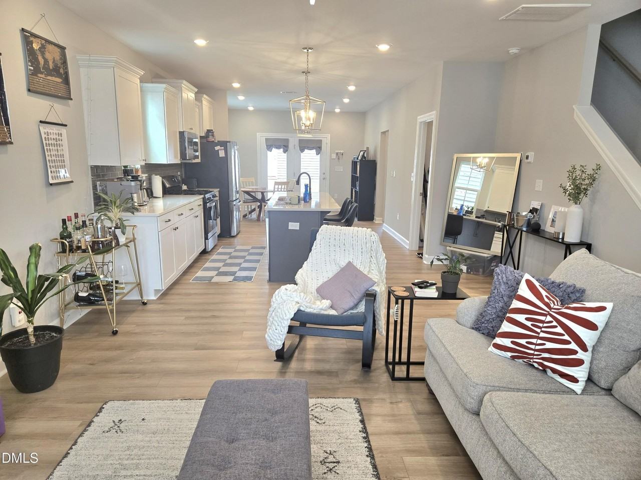 262 Pansy Park - Photo 2 of 20