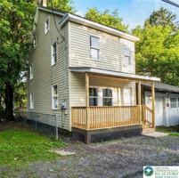 featured image of 226 Fern St