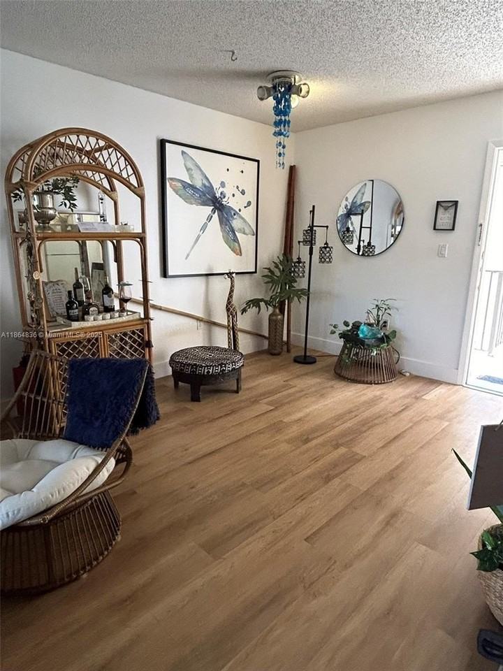 8261 Sw 128th St #206 - Photo 5 of 11