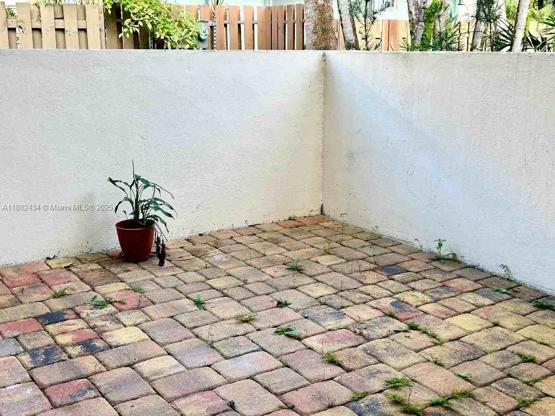 875 Nw 80th Ter #1 - Photo 5 of 32