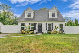 98 Dahlia Dr - Photo 1 of 1