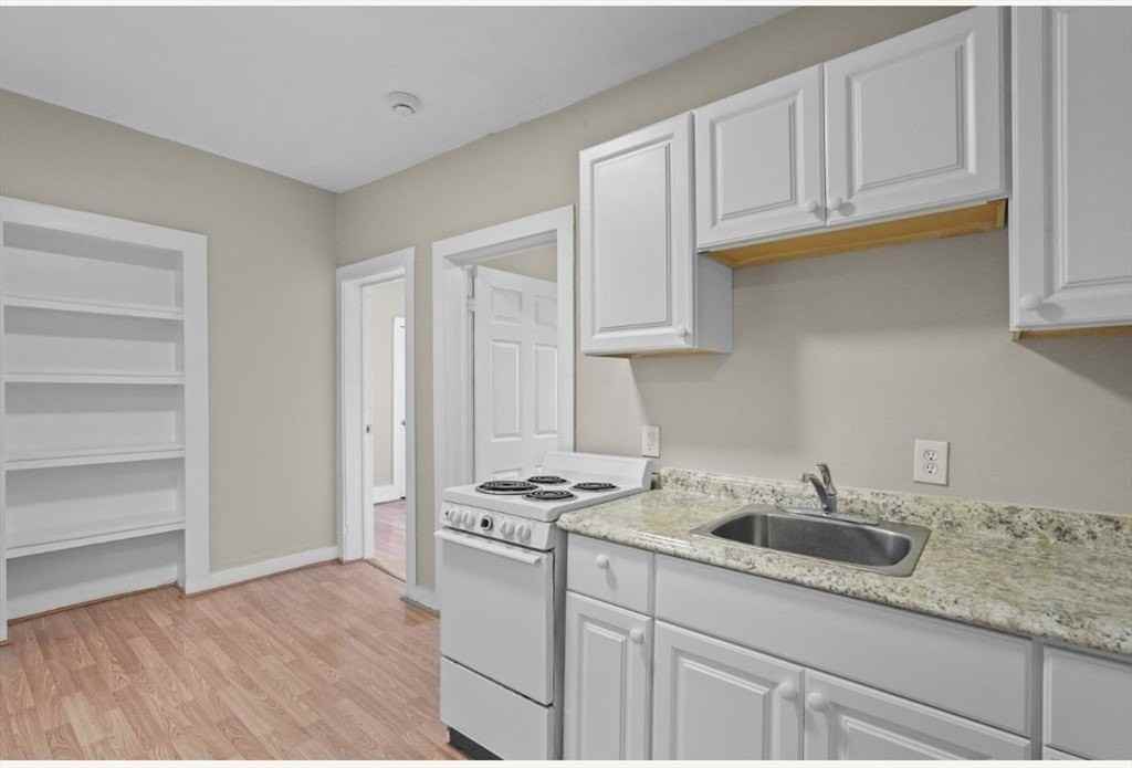 24 Charlton Street #11 - Photo 5 of 10