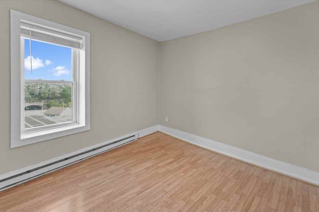 24 Charlton Street #11 - Photo 6 of 10