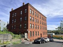 24 Charlton St #1 - Photo 1 of 1