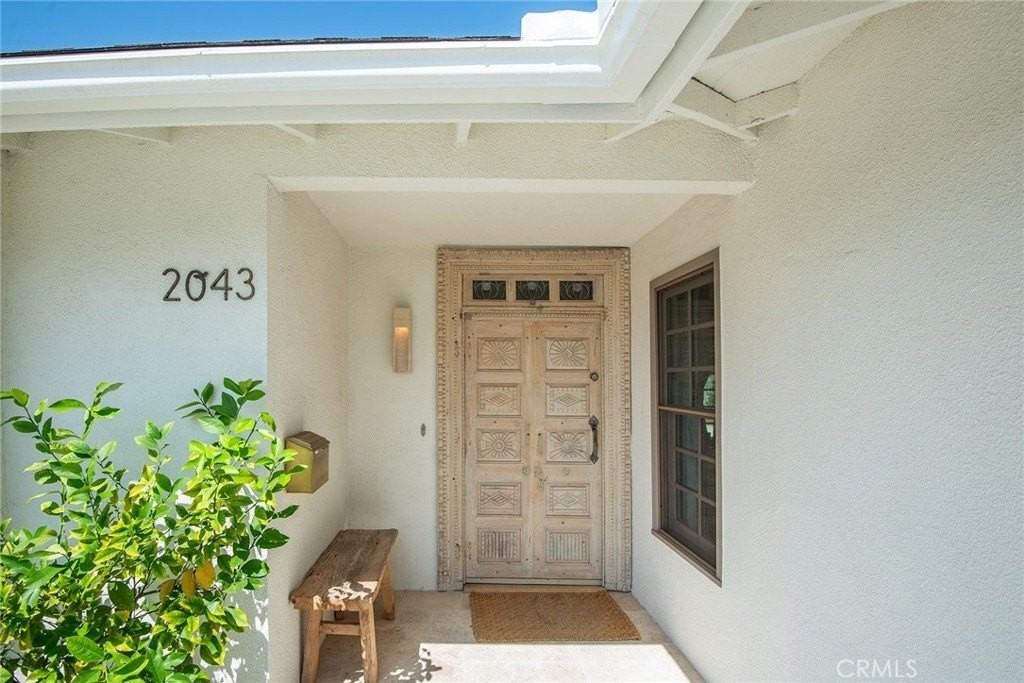 2043 Panamint Dr - Photo 3 of 30