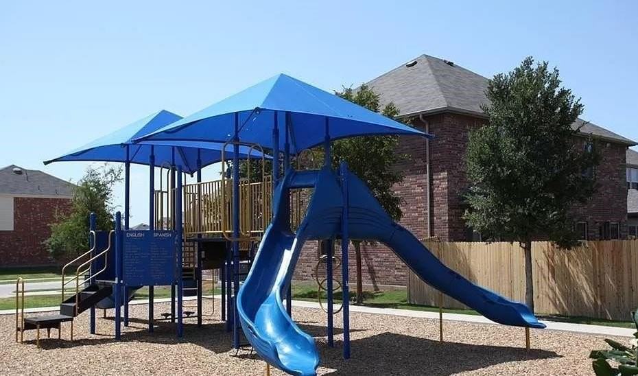 5113 Sandra Dr - Photo 3 of 10